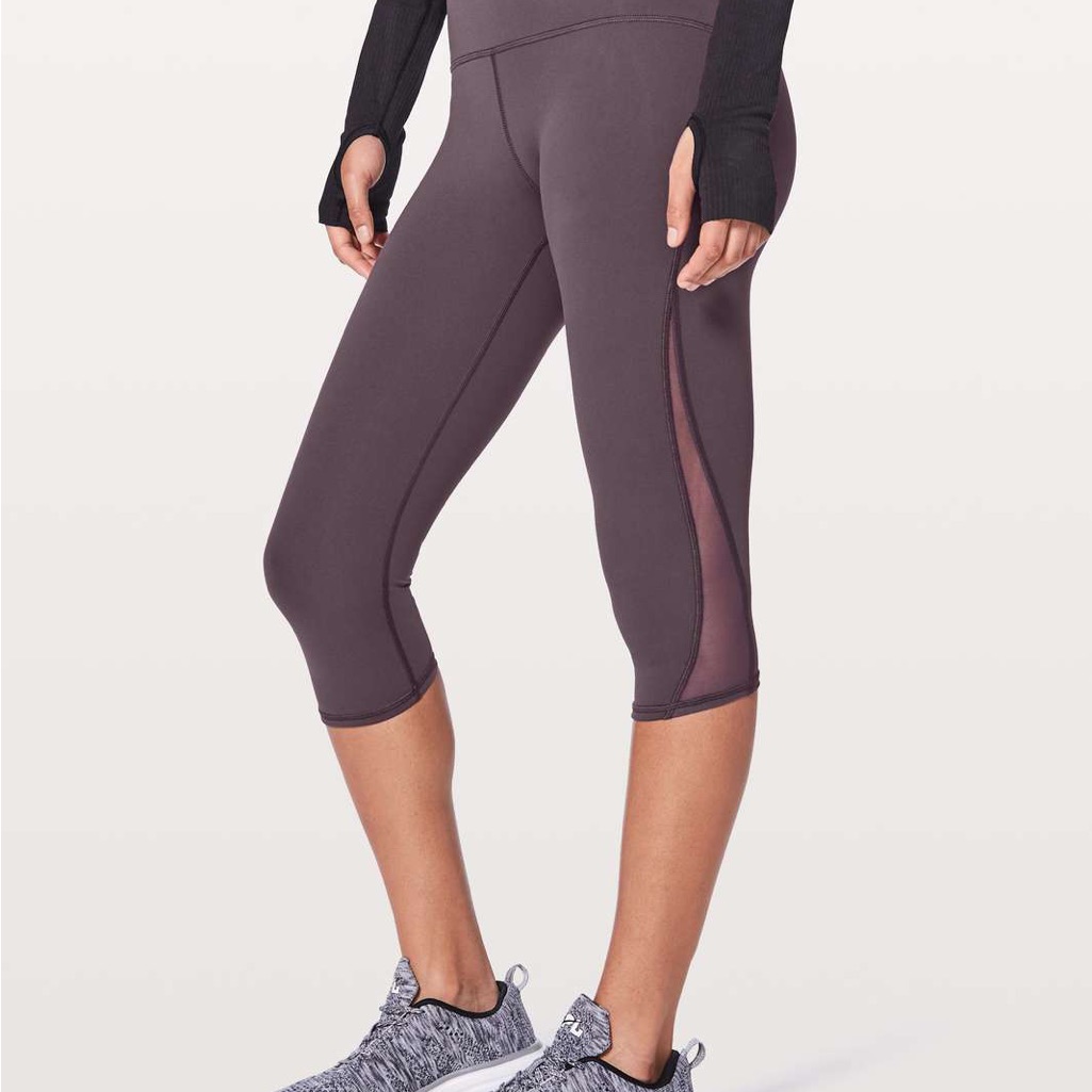 Euc Lululemon Train Times Crop 17” Black Currant